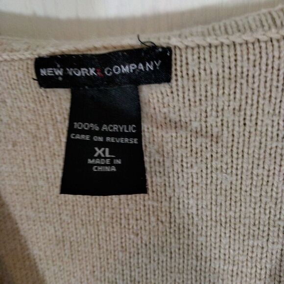 New York & Company Hooded Sweater Cream Beige Long Sleeve Pullover - Picture 3 of 3
